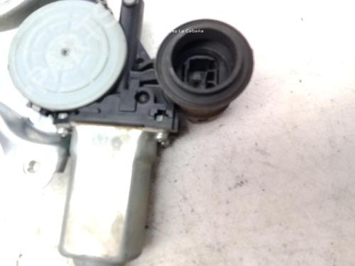 Front right window mechanism TOYOTA RAV 4 II (_A2_) 1.8 (ZCA25_, ZCA26_, ZCA25W, ZCA26W) | BP28419602C23