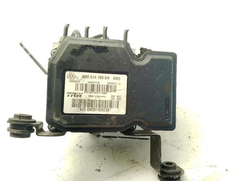 left-front-suspension-arm-lancia-fulvia-coupe-818_-16-818-l3415029-1965-1966-1967-1968-1969-1970-1971-1972-1973-1974-1975-1976-18370918 main image