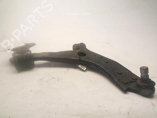 Used Right front suspension arm VOLVO V40 Hatchback (525) D2 (114 hp) 24046873