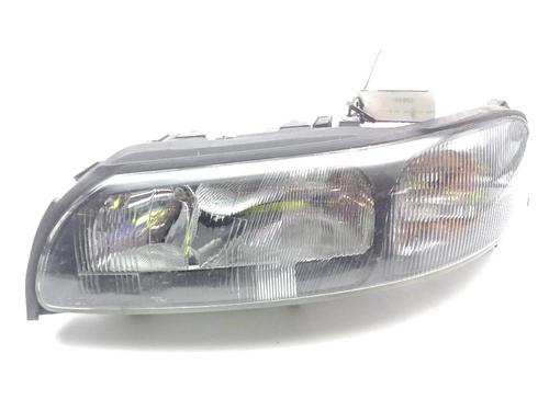 Left headlight VOLVO XC70 I Cross Country (295) D5 XC AWD 89007907