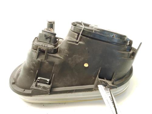 Right headlight VW GOLF IV (1J1) 1.4 16V | BP30146479C29