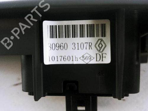 Right front window switch RENAULT LATITUDE (L70_) 2.0 dCi 150 (L70H) | BP31990306I26