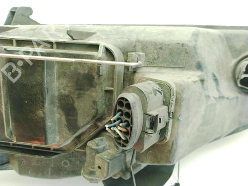 Right headlight FORD FOCUS I (DAW, DBW) 1.8 TDCi | BP30146074C29