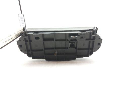 Climate control TOYOTA YARIS (_P13_) 1.5 Hybrid (NHP130_, NHP130) | BP18957810I5 