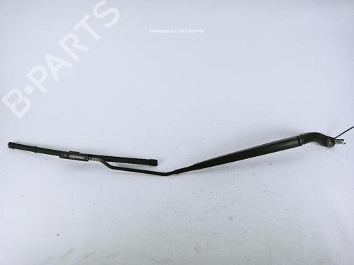front-windshield-wiper-arm-renault-megane-iv-hatchback-b9amn_-2015-31990179 main image