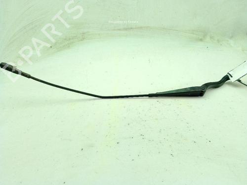 Used Front windshield wiper arm Front windshield wiper arm OPEL CORSA E (X15) 1.3 CDTI (08, 68) (75 hp) 26174083 26174083