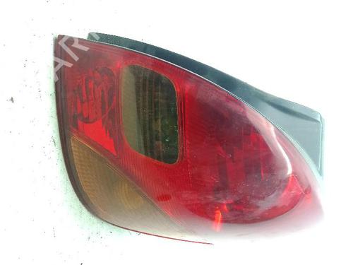 Farolim direito Farolim direito TOYOTA COROLLA Verso (_E12_) 1.6 VVT-i (ZZE121_, ZZE121R) (110 hp) 36319031 36319031