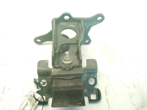 Used Engine mount NISSAN NAVARA NP300 Pickup (D23, D23T) 2.3 dCi (D231) (163 hp) 24546001