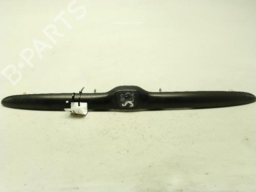 Used Tailgate trim Tailgate trim PEUGEOT 206 Hatchback (2A/C) 1.9 D (69 hp) 38635892 38635892