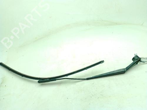 Used Front windshield wiper arm FORD TRANSIT CONNECT MPV 1.5 TDCi (101 hp) 24607568