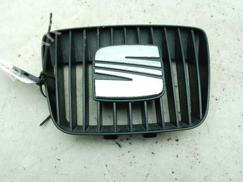 Grill Grill SEAT IBIZA II (6K1) 1.9 SDI (68 hp) 32743826 32743826