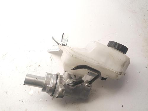 Used Brake master cylinder Brake master cylinder TOYOTA COROLLA Hatchback (_E21_, _EA1_, _EH1_) 1.8 VVTi Hybrid (ZWE219) (140 hp) 24047685 24047685