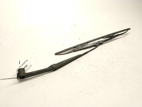 front-windshield-wiper-arm-mitsubishi-pajero-classic-v2_w-v6_w-v7_w-2001-40218411 main image