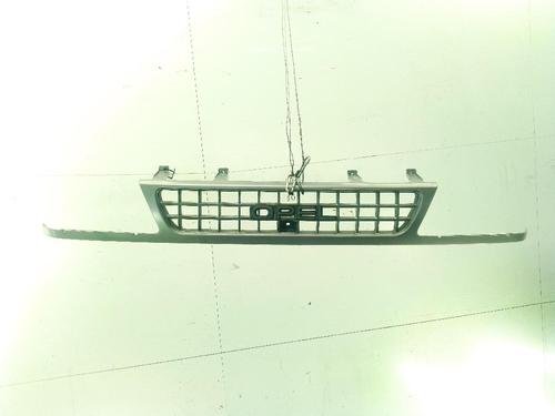 Gitter für OPEL FRONTERA A (U92) 2.3 TD (5JMWL4) (100 hp) 30803443