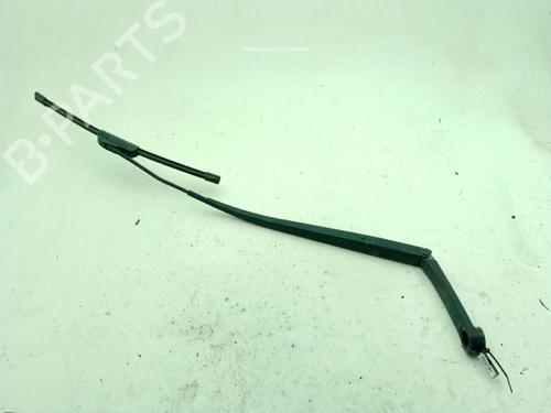 Used Front windshield wiper arm HYUNDAI ix35 (LM, EL, ELH) 1.7 CRDi (116 hp) 29204033