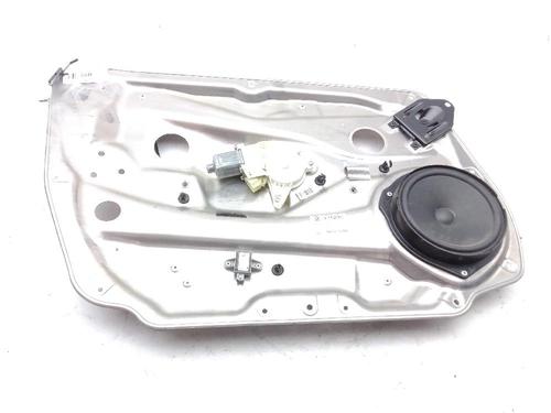 Front left window mechanism MERCEDES-BENZ C-CLASS (W204) C 200 Kompressor (204.041) | BP19492955C22 
