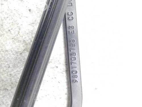 Front windshield wiper arm CITROËN C4 CACTUS 1.2 THP 110 | BP24045086C143 - Image 2