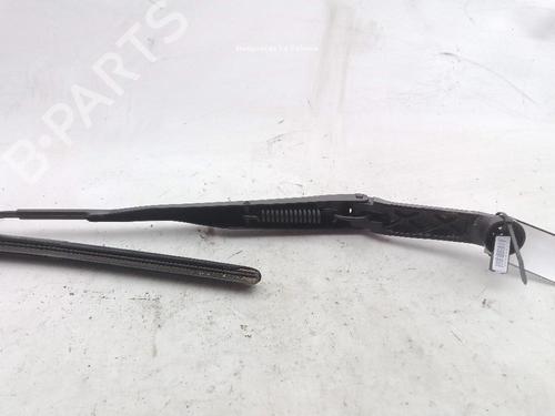 front-windshield-wiper-arm-toyota-prius-plus-_w4_-2011-24044134 main image