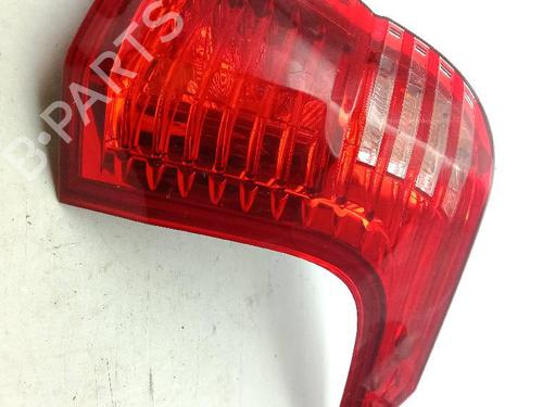 Farolim direito PEUGEOT 5008 (0U_, 0E_) 1.6 HDi (110 hp) 32358592