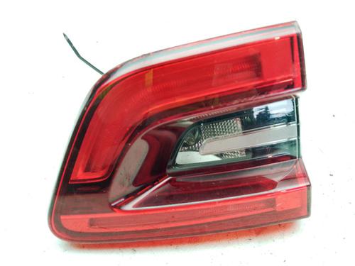 left-tailgate-light-renault-kadjar-ha_-hl_-2015-23998761 main image