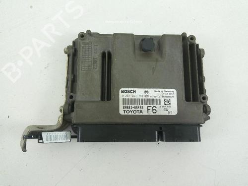 Used Electronic module TOYOTA AVENSIS Estate (_T27_) 2.0 D-4D (WWT271_) (143 hp) 18374775