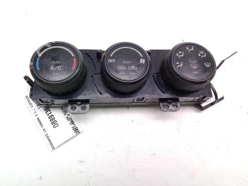 Used Climate control Climate control SUZUKI GRAND VITARA I (FT, HT) 2.0 HDI 110 16V 4x4 (SQ420D, TD83V, JA420WD) (109 hp) 31012564 31012564
