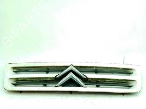 Used Grille Grille 38190037 38190037
