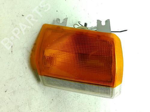 Used Right front indicator Right front indicator RENAULT MASTER I Van (T__) 2.4 D (68 hp) 33975861 33975861