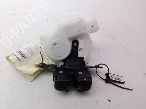 Used Tailgate lock TOYOTA AURIS (_E18_) [2012-2019]  28208955