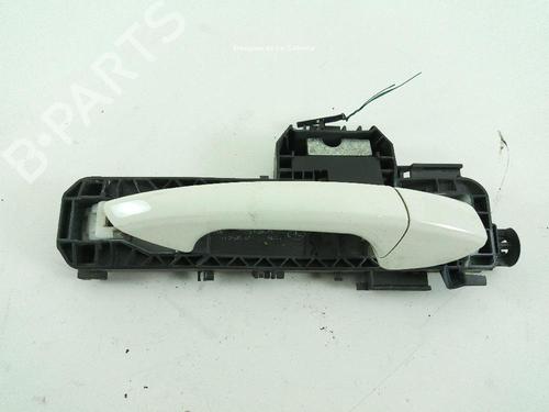 Used Front right exterior door handle MERCEDES-BENZ B-CLASS Sports Tourer (W246, W242) B 180 CDI / d (246.212) (109 hp) 18359733