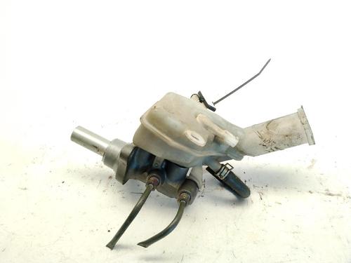 Used Brake master cylinder MITSUBISHI ASX (GA_W_) 1.6 DI-D (114 hp) 29350571