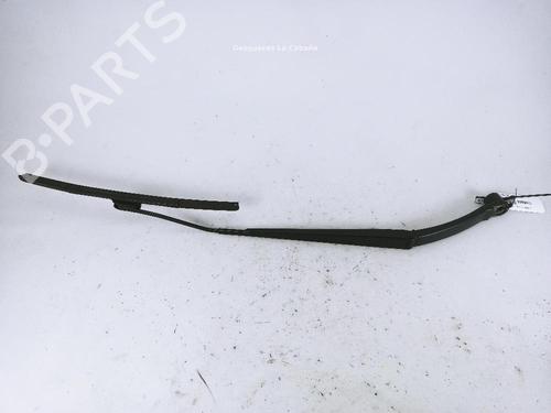 Used Front windshield wiper arm NISSAN QASHQAI II (J11, J11_) 1.5 dCi (110 hp) 31989776