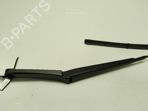 Used Front windshield wiper arm Front windshield wiper arm VW POLO VI (AW1, BZ1, AE1) 1.0 TSI (95 hp) 33571172 33571172