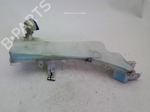 Used Windscreen washer tank PEUGEOT 3008 II SUV (MC_, MR_, MJ_, M4_) 1.2 THP/ PureTech 130 (MRHNSM, MRHNSU, MRHNSJ, MRHNYW,... (131 hp) 29554926