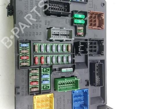 Used Fuse box PEUGEOT 308 II (LB_, LP_, LW_, LH_, L3_) 1.6 THP 125 (125 hp) 24041417