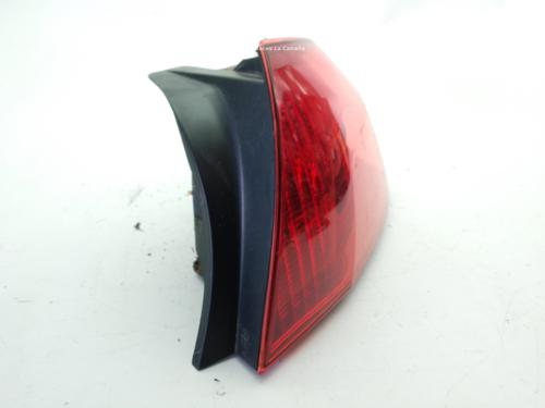 Right taillight PEUGEOT 407 (6D_) 2.0 HDi 135 (6DRHRH, 6DRHRE, 6DRHRG, 6DRHRJ) | BP28578376C35 