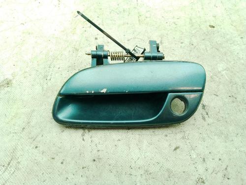 Used Front left exterior door handle HYUNDAI ELANTRA III Saloon (XD) 2.0 (141 hp) 27604892