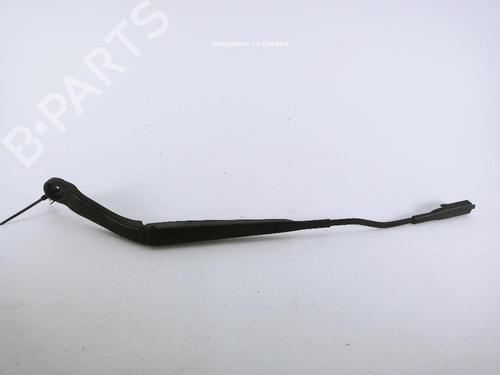 Used Front windshield wiper arm NISSAN QASHQAI / QASHQAI +2 I (J10, NJ10, JJ10E) 2.0 All-wheel Drive (141 hp) 24041400