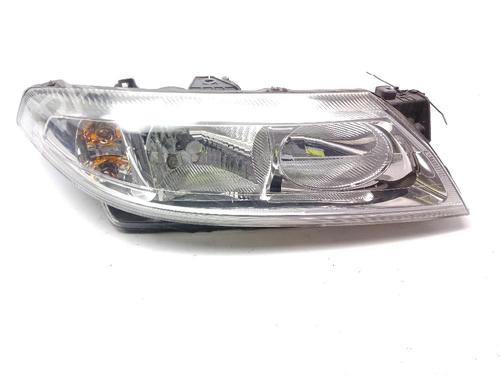 Phare droit RENAULT LAGUNA II (BG0/1_) 1.9 dCi (BG08, BG0G) (120 hp) 30899713