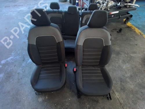Used Seats set DACIA SANDERO II TCe 90 (B8M1, B8MA, B8AC) (90 hp) 26159442