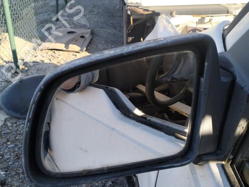 Used Left mirror SUZUKI VITARA (ET, TA, TD) 1.6 i 16V All-wheel Drive (ET, TA02, SE416) (97 hp) 29359821