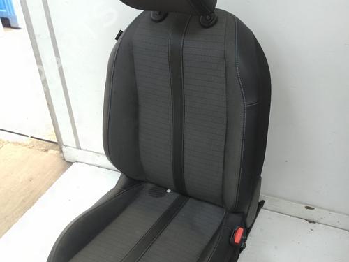 Right front seat PEUGEOT 208 II (UB_, UP_, UW_, UJ_) 1.2 PureTech 100 | BP29628042C16