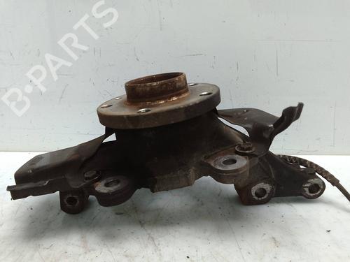 Used Right front steering knuckle FIAT 500L (351_, 352_) 1.4 (199LYB1B) (95 hp) 28145747
