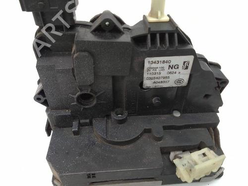 Vergrendeling rechts voor OPEL CORSA E (X15) 1.4 (08, 68) (90 hp) 24997932