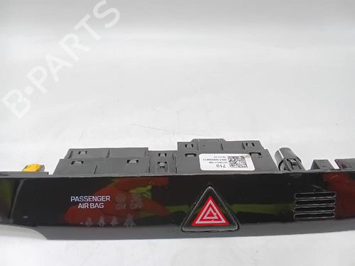 Used Warning switch HYUNDAI TUCSON (TL, TLE) 1.6 CRDi (136 hp) 26593713