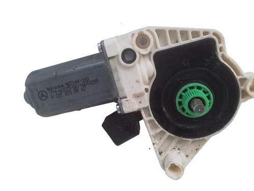 Motor elevalunas delantero derecho MERCEDES-BENZ E-CLASS Convertible (A207) E 250 CGI (207.447) (204 hp) 31287188