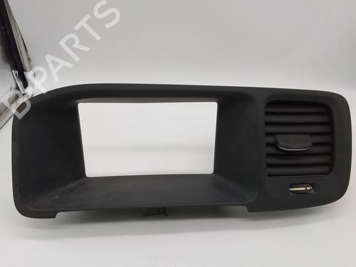 Used Air vent VOLVO V60 I (155) D3 / D4 (163 hp) 26050255