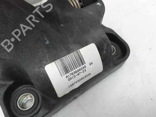 Gear lever MERCEDES-BENZ GLA-CLASS (X156) GLA 200 CDI / d (156.908) | BP21603059M90 