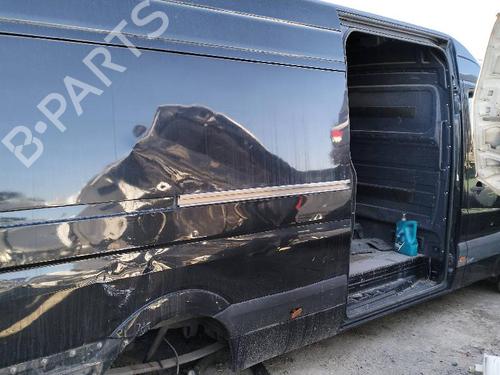 Used Right front fenders MERCEDES-BENZ SPRINTER 3,5-t Van (B906) [2006-2020]  26055443