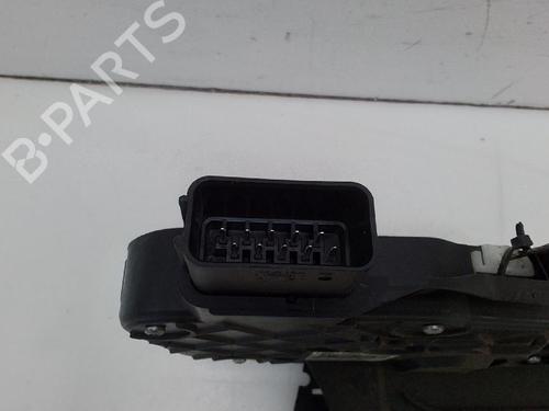 Front left lock LAND ROVER DISCOVERY III (L319) 2.7 TD 4x4 | BP27555474C98 